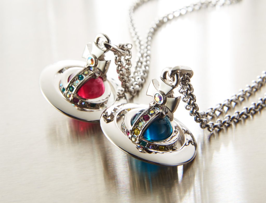 Vivienne Westwood Holiday Jewellery ” CLASSIC TINY ORB PENDANT